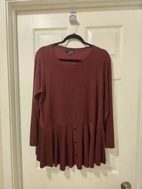 Casual Scoop-Neck Peplum Blouse in Wine by Sun Kim